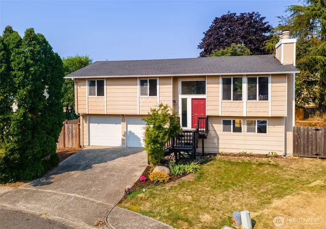 Photo 3 of Sale Pending at 5059 33rd Court Ne, Tacoma, WA 98422 | MLS# NWM2564848 | Listing updated on 2026-09-25