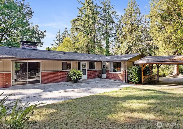 Photo 2 of Sale Pending at 6421 144th Street Nw, Gig Harbor, WA 98332 | MLS# NWM2564855 | Listing updated on 2026-09-25