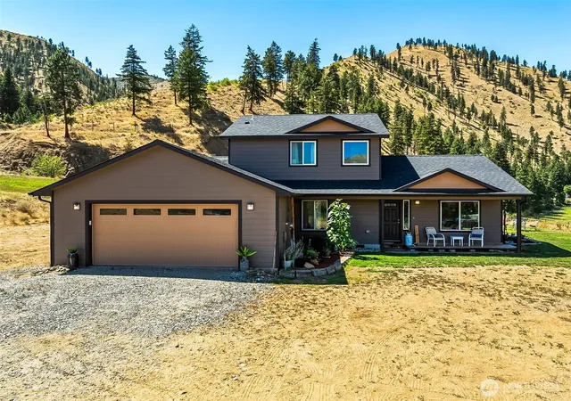 Photo 3 of Single family home for sale at 67 Dinkelman Ln, Entiat, WA 98822 | MLS# NWM2564859 | Listing updated on 2026-09-24