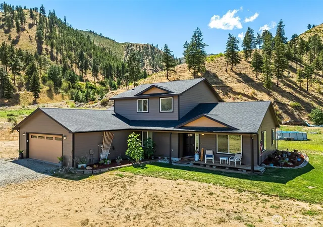 Photo 3 of Single family home for sale at 67 Dinkelman Ln, Entiat, WA 98822 | MLS# NWM2564859 | Listing updated on 2026-09-24