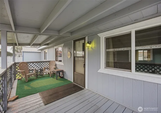 Photo 4 of Manufactured home for sale at 2240 W Broadway Ave #22, Moses Lake, WA 98837 | MLS# NWM2564867 | Listing updated on 2026-09-23
