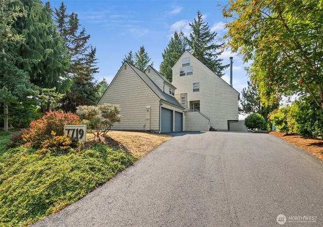 Photo 2 of Single family home for sale at 7719 78th Loop Nw, Olympia, WA 98502 | MLS# NWM2564888 | Listing updated on 2026-09-23