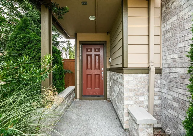 Photo 3 of Townhouse for sale at 11202 19th Drive SE, Everett, WA 98208 | MLS# NWM2564894 | Listing updated on 2026-09-23
