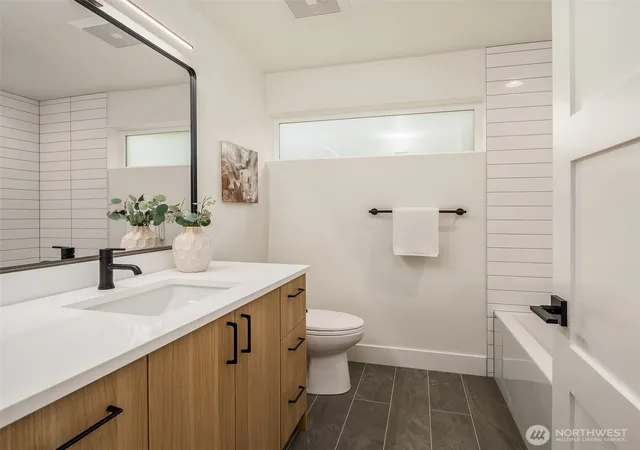 Photo 4 of Townhouse for sale at 4347 SW Willow St, Seattle, WA 98136 | MLS# NWM2564897 | Listing updated on 2026-10-01