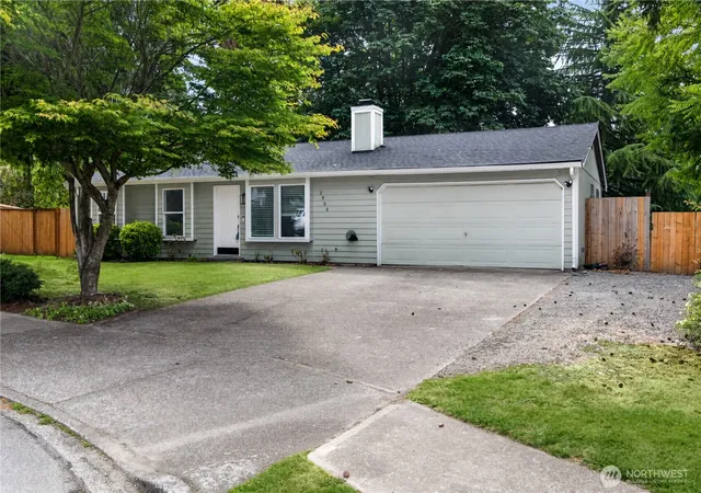Photo 3 of Single family home for sale at 2904 14th Street Se, Puyallup, WA 98374 | MLS# NWM2564909 | Listing updated on 2026-10-02
