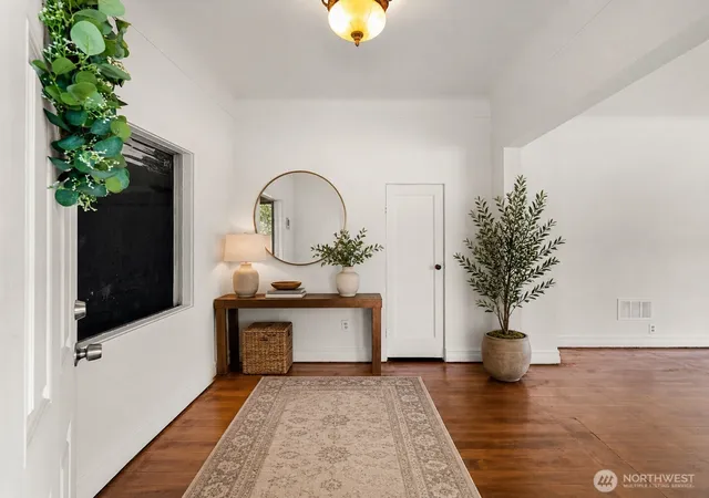 Photo 3 of Single family home for sale at 801 E 2nd Street, Aberdeen, WA 98520 | MLS# NWM2564916 | Listing updated on 2026-09-21