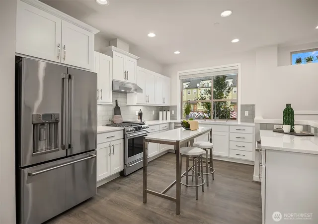 Photo 4 of Townhouse for sale at 1053 6th Walk NE, Issaquah, WA 98029 | MLS# NWM2564921 | Listing updated on 2026-10-02
