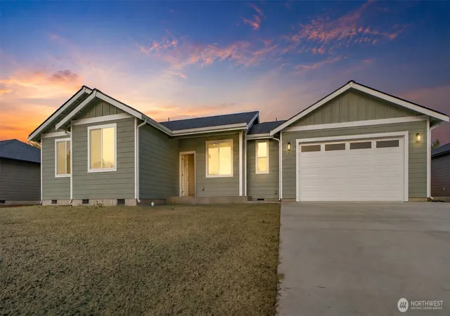 Photo 1 of Sale Pending at 6 Hobble Crk St, Elma, WA 98541 | MLS# NWM2564942 | Listing updated on 2026-09-24