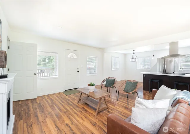Photo 4 of Single family home for sale at 9028 Highland Ave SW, Lakewood, WA 98498 | MLS# NWM2564957 | Listing updated on 2026-09-28