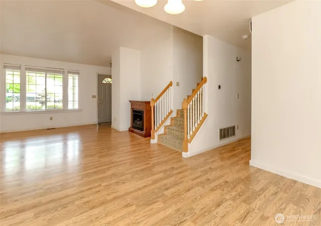 Photo 4 of Single family home for sale at 13336 35th Avenue S, Tukwila, WA 98168 | MLS# NWM2564963 | Listing updated on 2026-09-23