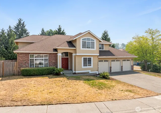 Photo 2 of Single family home for sale at 10325 Se 185th Place, Renton, WA 98055 | MLS# NWM2564979 | Listing updated on 2026-09-30
