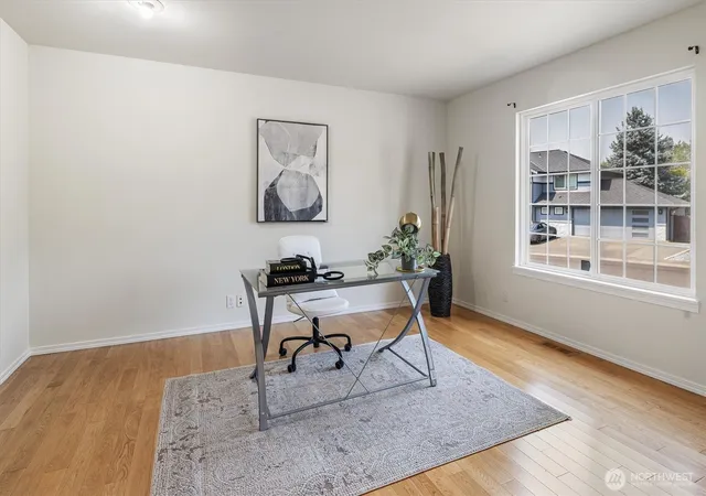 Photo 4 of Single family home for sale at 10325 SE 185th Place, Renton, WA 98055 | MLS# NWM2564979 | Listing updated on 2026-09-30