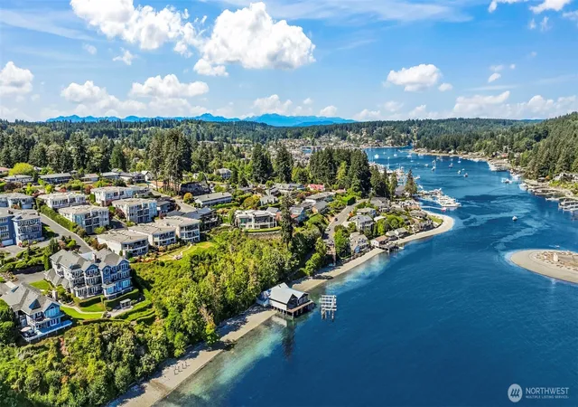 Condo for sale at 7305 Soundview Dr Nw #601, Gig Harbor, WA 98335 | MLS# NWM2564991