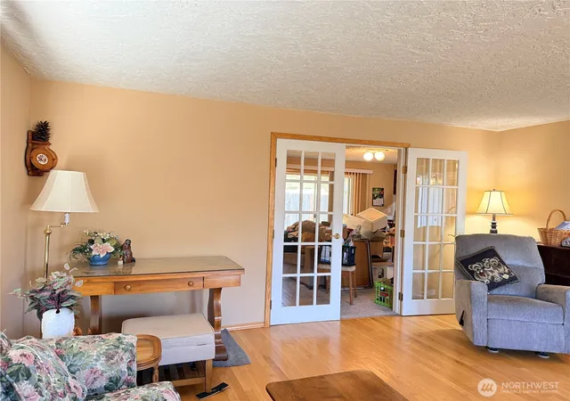 Photo 2 of Sale Pending at 115 Holly Park St, Longview, WA 98632 | MLS# NWM2565001 | Listing updated on 2026-09-25