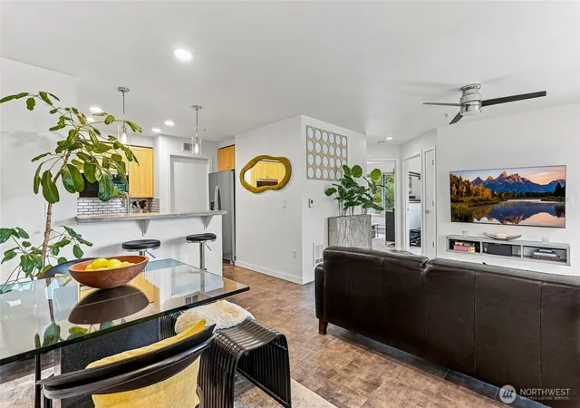 Photo 4 of Sale Pending at 10931 124th Avenue NE #206, Kirkland, WA 98033 | MLS# NWM2565004 | Listing updated on 2026-10-01