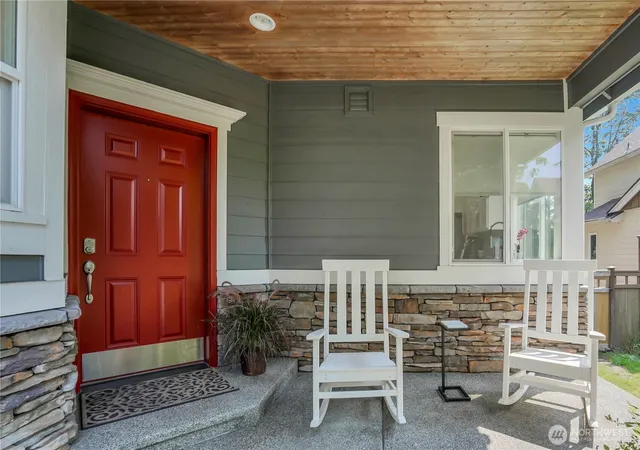 Photo 4 of Sale Pending at 17304 Parkside Way SE, Renton, WA 98058 | MLS# NWM2565006 | Listing updated on 2026-09-19