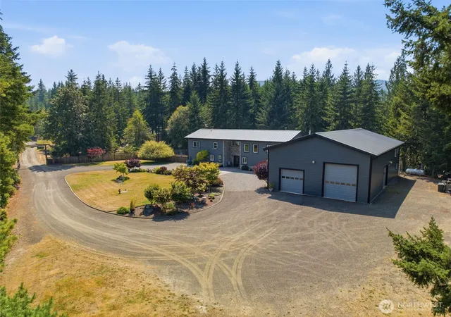 Photo 2 of Single family home for sale at 2797 Lost Crk Ln Nw, Bremerton, WA 98312 | MLS# NWM2565008 | Listing updated on 2026-09-23
