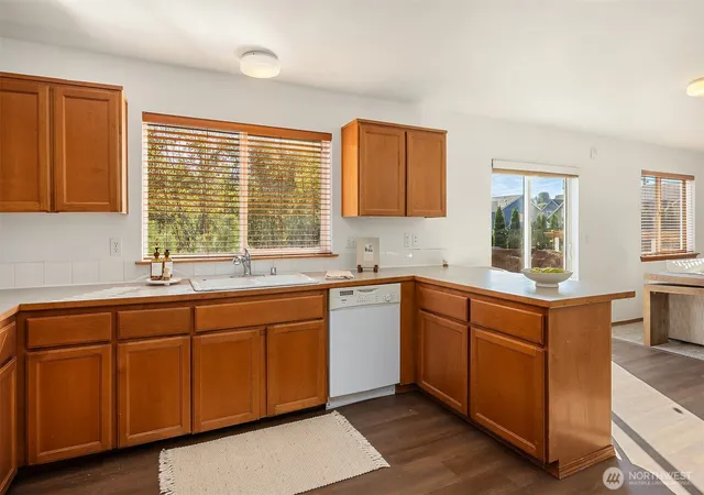 Photo 3 of Single family home for sale at 12421 SE 278th Place, Kent, WA 98030 | MLS# NWM2565014 | Listing updated on 2026-10-08