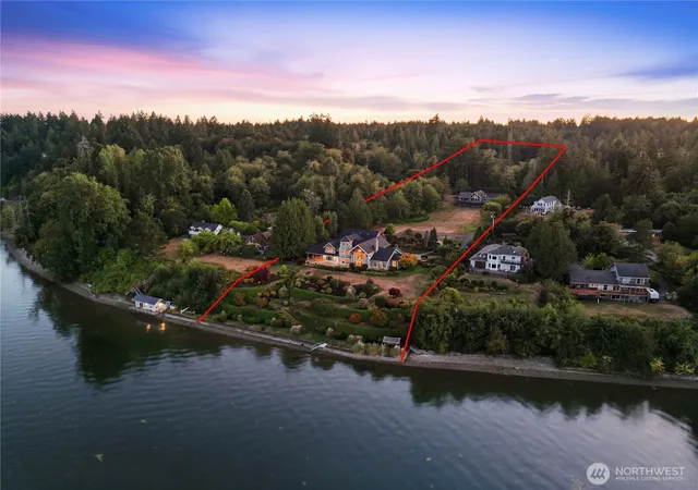 Photo 2 of Single family home for sale at 6943 Ne 76th Ave, Olympia, WA 98506 | MLS# NWM2565018 | Listing updated on 2026-09-23