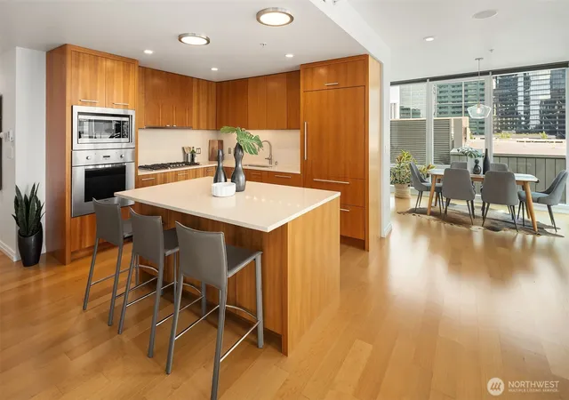 Photo 3 of Sale Pending at 500 106th Avenue NE #905, Bellevue, WA 98004 | MLS# NWM2565024 | Listing updated on 2026-08-13