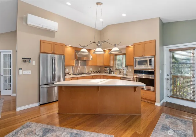 Photo 3 of Single family home for sale at 7337 151st Avenue NE, Redmond, WA 98052 | MLS# NWM2565045 | Listing updated on 2026-09-23