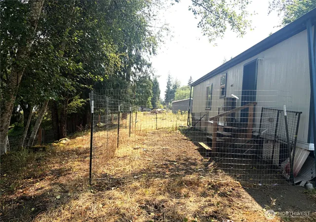 Photo 4 of Manufactured home for sale at 40 E Totten Pl, Shelton, WA 98584 | MLS# NWM2565059 | Listing updated on 2026-09-23