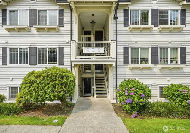 Photo 3 of Condo for sale at 12404 E Gibson Rd #L306, Everett, WA 98204 | MLS# NWM2565073 | Listing updated on 2026-09-25