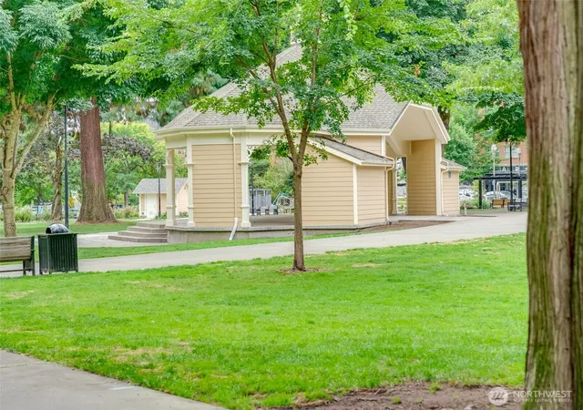 Photo 3 of Condo for sale at 701 Columbia St #414, Vancouver, WA 98660 | MLS# NWM2565092 | Listing updated on 2026-09-24