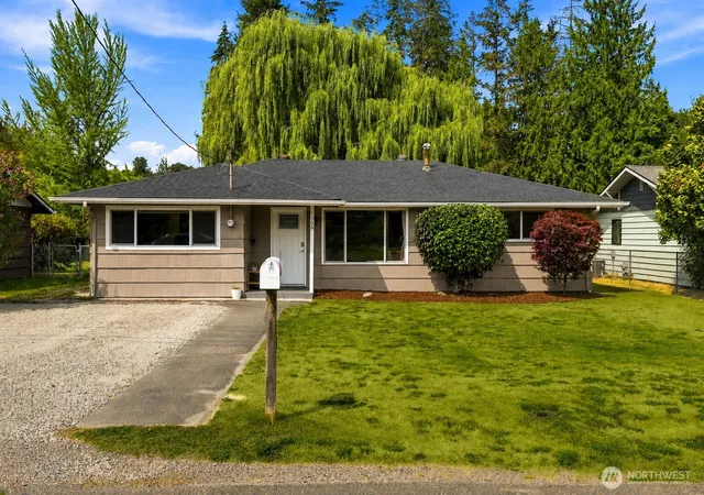 Photo 1 of Sale Pending at 1008 13th Street Sw, Puyallup, WA 98371 | MLS# NWM2565113 | Listing updated on 2026-08-19