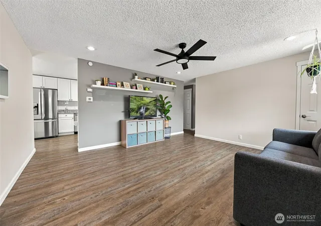 Photo 4 of Sale Pending at 1008 13th Street SW, Puyallup, WA 98371 | MLS# NWM2565113 | Listing updated on 2026-08-19