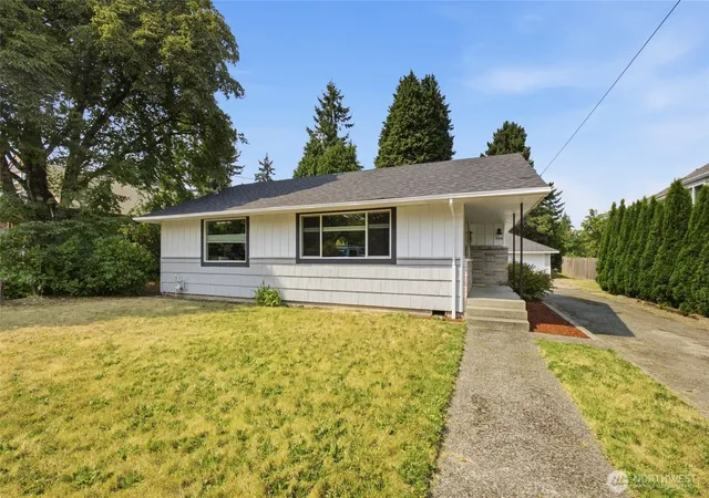 Photo 1 of Single family home for sale at 2016 Dickinson Ave Nw, Olympia, WA 98502 | MLS# NWM2565136 | Listing updated on 2026-09-25