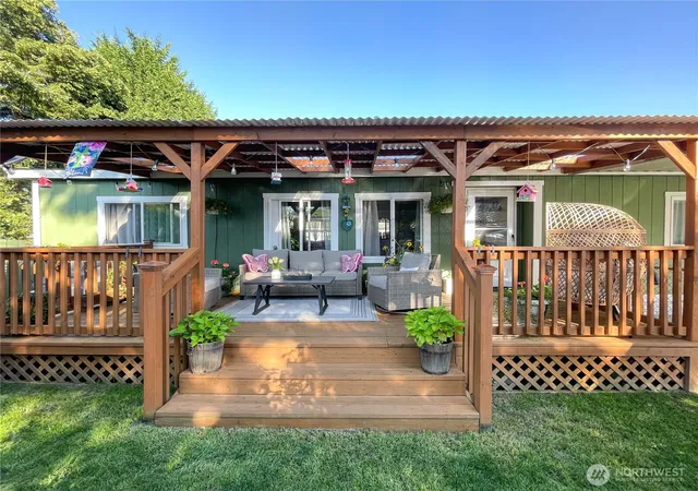 Photo 3 of Manufactured home for sale at 15410 Se 272nd Street #71, Kent, WA 98042 | MLS# NWM2565140 | Listing updated on 2026-09-25