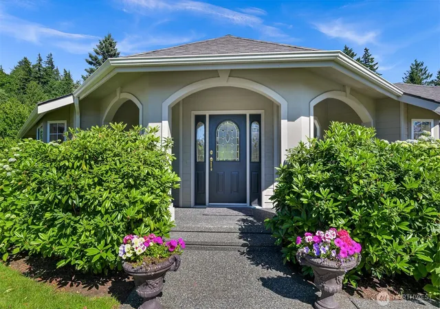 Photo 1 of Single family home for sale at 4020 Padden Hills Ct, Bellingham, WA 98229 | MLS# NWM2565165 | Listing updated on 2026-10-01