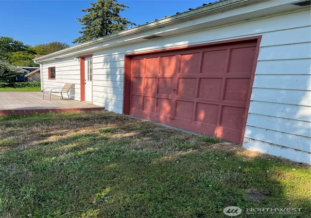 Photo 4 of Sale Pending at 24824 Florence Rd, Stanwood, WA 98292 | MLS# NWM2565208 | Listing updated on 2026-09-25