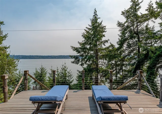 Photo 3 of Single family home for sale at 8343 B Franklin Rd, Clinton, WA 98236 | MLS# NWM2565209 | Listing updated on 2026-09-23