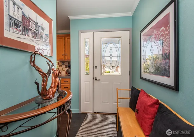 Photo 3 of Condo for sale at 890 N Oxford Way, Sequim, WA 98382 | MLS# NWM2565213 | Listing updated on 2026-09-23