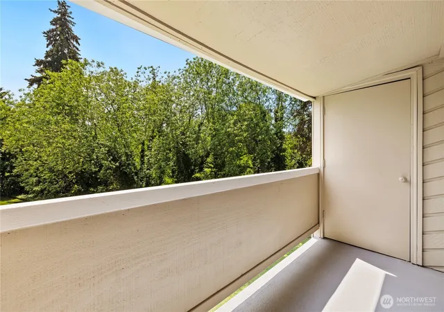 Photo 4 of Condo for sale at 4920 200th Street SW #A305, Lynnwood, WA 98036 | MLS# NWM2565230 | Listing updated on 2026-10-01