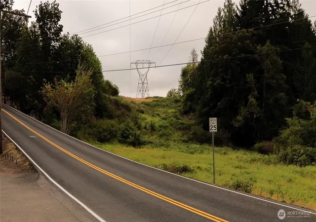 Photo 3 of Land for sale at 2633 Harris St, Kelso, WA 98626 | MLS# NWM2565233 | Listing updated on 2026-09-23