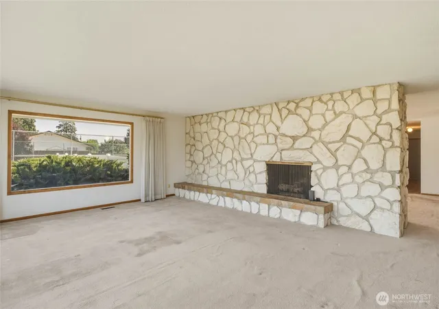 Photo 4 of Single family home for sale at 742 SW I St, Quincy, WA 98848 | MLS# NWM2565242 | Listing updated on 2026-09-21