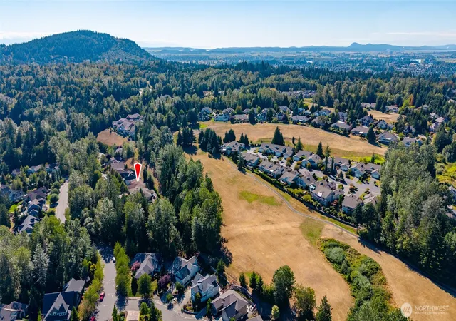 Photo 4 of Single family home for sale at 1519 Brentwood Ln, Mount Vernon, WA 98274 | MLS# NWM2565250 | Listing updated on 2026-09-28