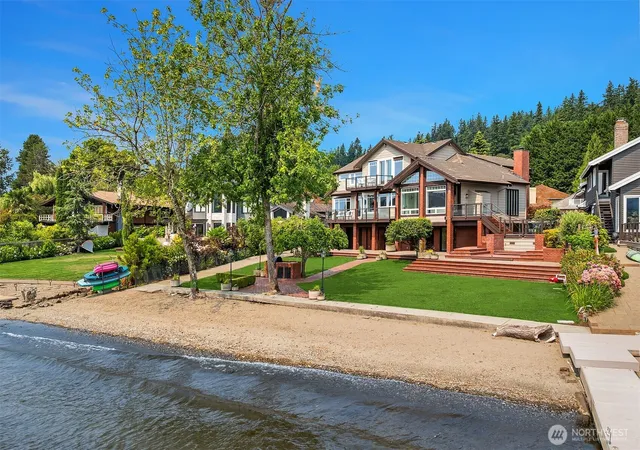 Photo 2 of Single family home for sale at 4239 206th Avenue Se, Sammamish, WA 98075 | MLS# NWM2565253 | Listing updated on 2026-09-23