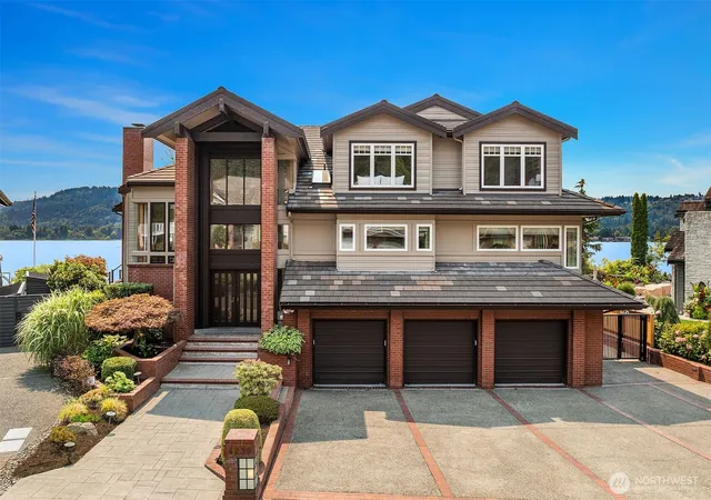 Photo 3 of Single family home for sale at 4239 206th Avenue SE, Sammamish, WA 98075 | MLS# NWM2565253 | Listing updated on 2026-09-23