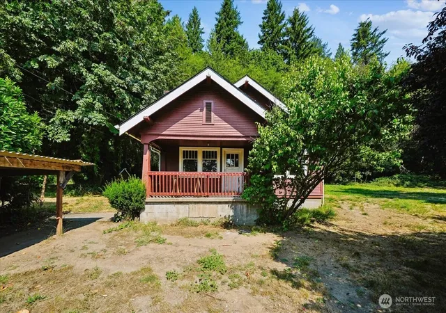 Photo 2 of Single family home for sale at 93 Cloquallum Rd, Elma, WA 98541 | MLS# NWM2565262 | Listing updated on 2026-09-23