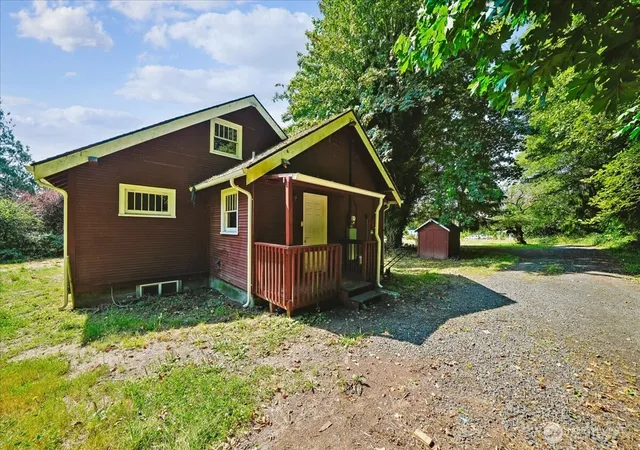 Photo 3 of Single family home for sale at 93 Cloquallum Rd, Elma, WA 98541 | MLS# NWM2565262 | Listing updated on 2026-09-23