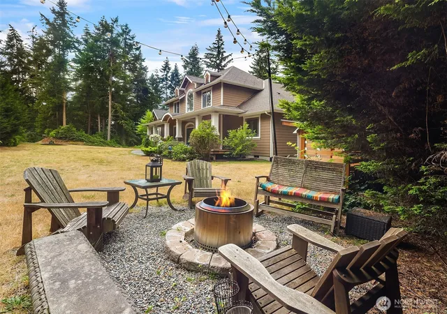 Photo 4 of Single family home for sale at 4046 Rachel Rd, Clinton, WA 98236 | MLS# NWM2565266 | Listing updated on 2026-10-01