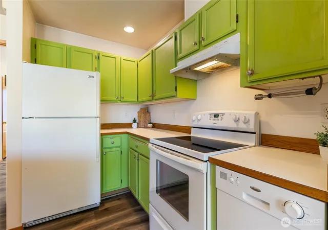 Photo 2 of Condo for sale at 264 W Maberry #202, Lynden, WA 98264 | MLS# NWM2565280 | Listing updated on 2026-09-23