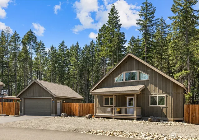 Photo 2 of Single family home for sale at 141 Rockberry Loop, Ronald, WA 98940 | MLS# NWM2565291 | Listing updated on 2026-09-23