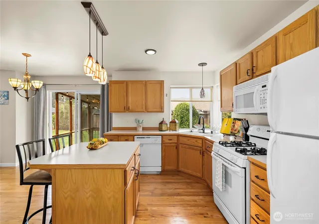 Photo 3 of Single family home for sale at 307 Rowe St NW, Orting, WA 98360 | MLS# NWM2565302 | Listing updated on 2026-09-23
