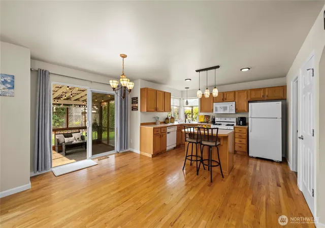 Photo 4 of Single family home for sale at 307 Rowe St NW, Orting, WA 98360 | MLS# NWM2565302 | Listing updated on 2026-09-23