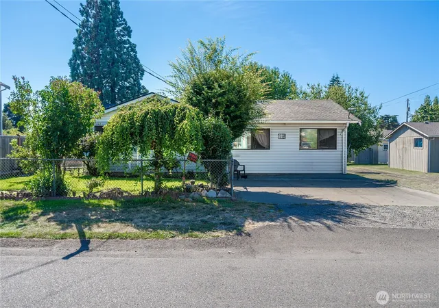 Photo 1 of Sale Pending at 7008 E B St, Tacoma, WA 98404 | MLS# NWM2565310 | Listing updated on 2026-09-26